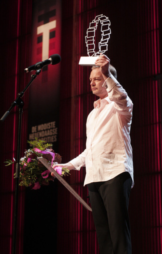 Richard Rijnvos accepting the Matthijs Vermeulen Award, 22 June 2011